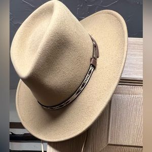 Stetson crushable 100% wool hat with adjustable chin string (XL)